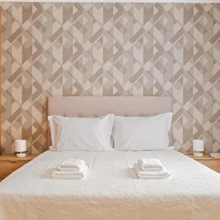 Sunflower Living By Homie Caniço