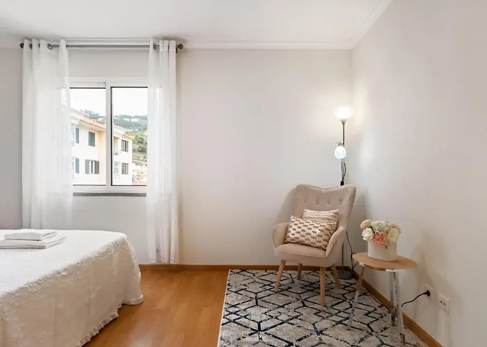 Sunflower Living By Homie Caniço